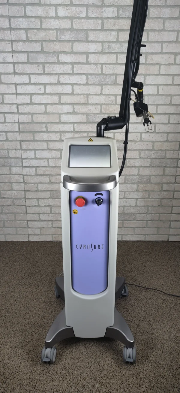 Cynosure Smartskin Plus - Machine Front