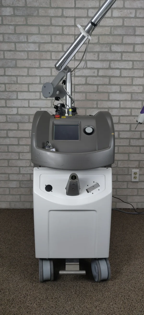 Quanta Q Plus T - Machine Front