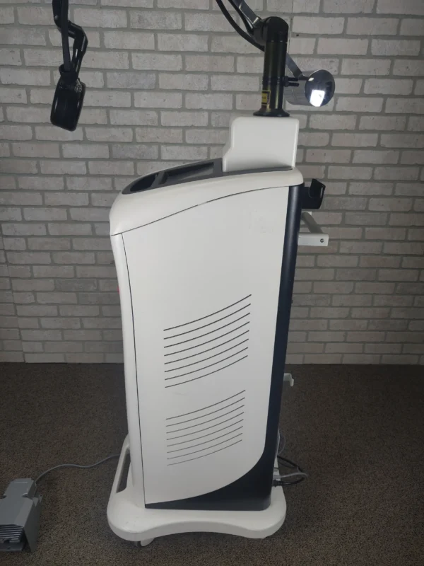 eBeam CO2 - Machine Right Side